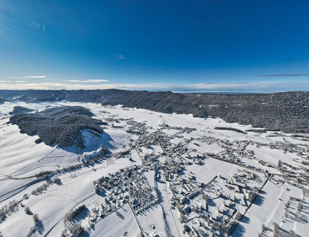 Vue aérienne d'Autrans - Vercors - France - aerial-view-of-autrans-vercors-france-4