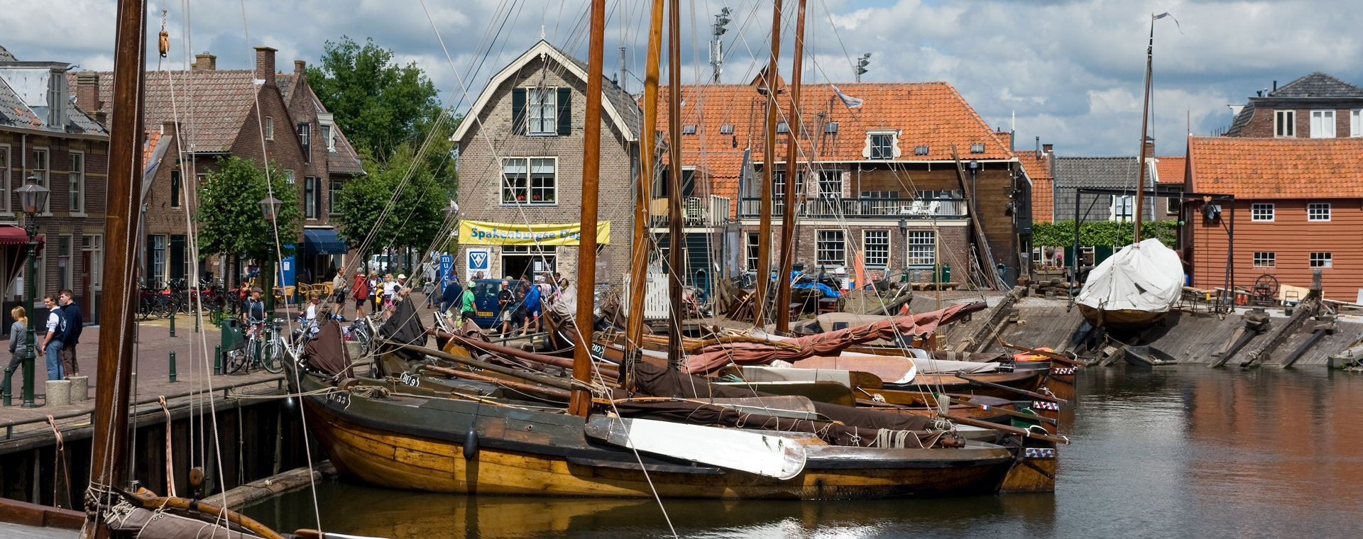 Voiliers traditionnels au port de Bunschoten-Spakenburg - Pays-Bas