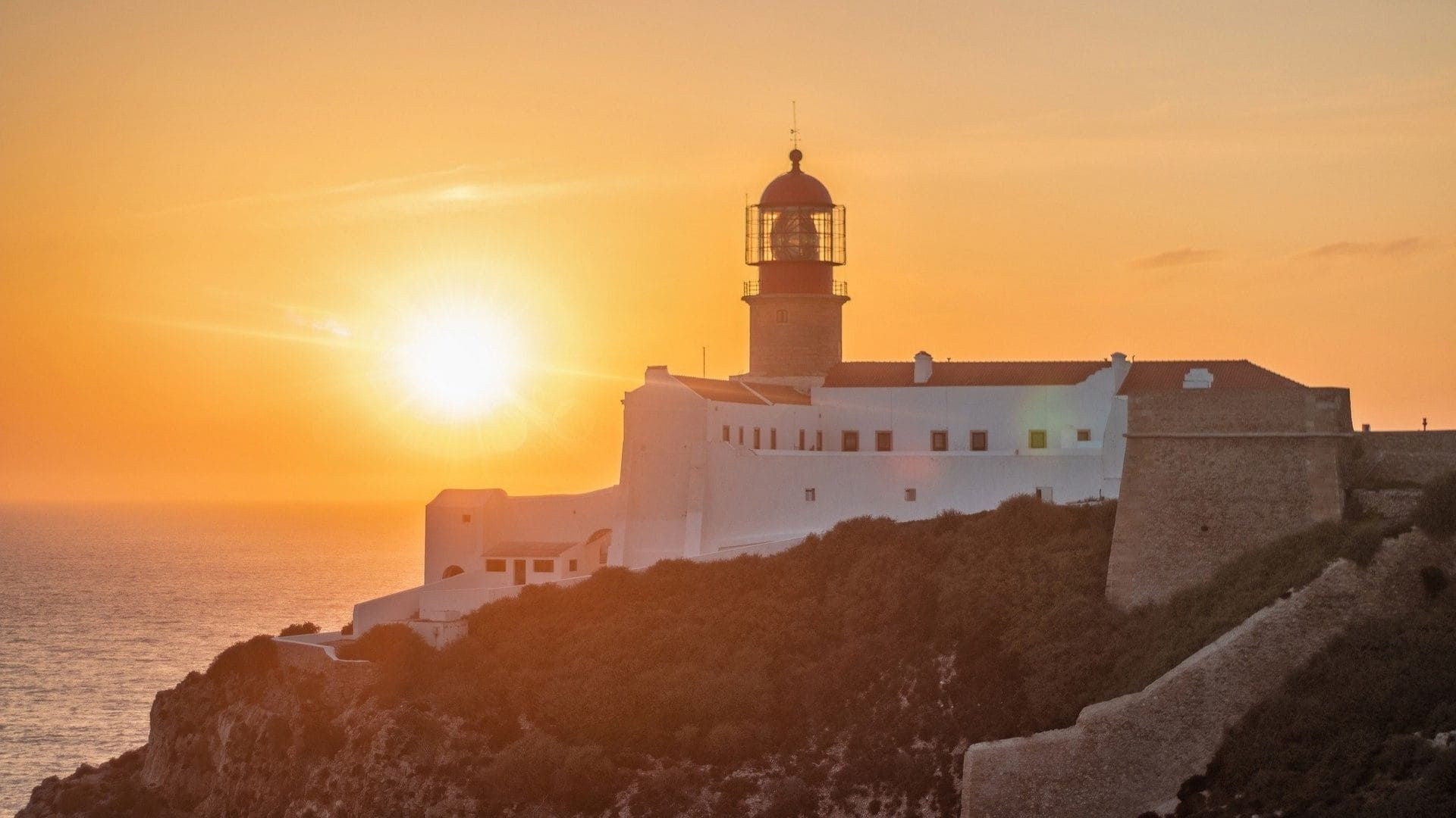 Phare du Cabo de São Vicente au coucher du soleil - Sagres - Portugal