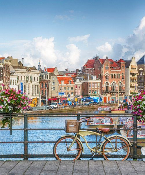 Canal et vélo à Amsterdam - Hollande - Pays-Bas