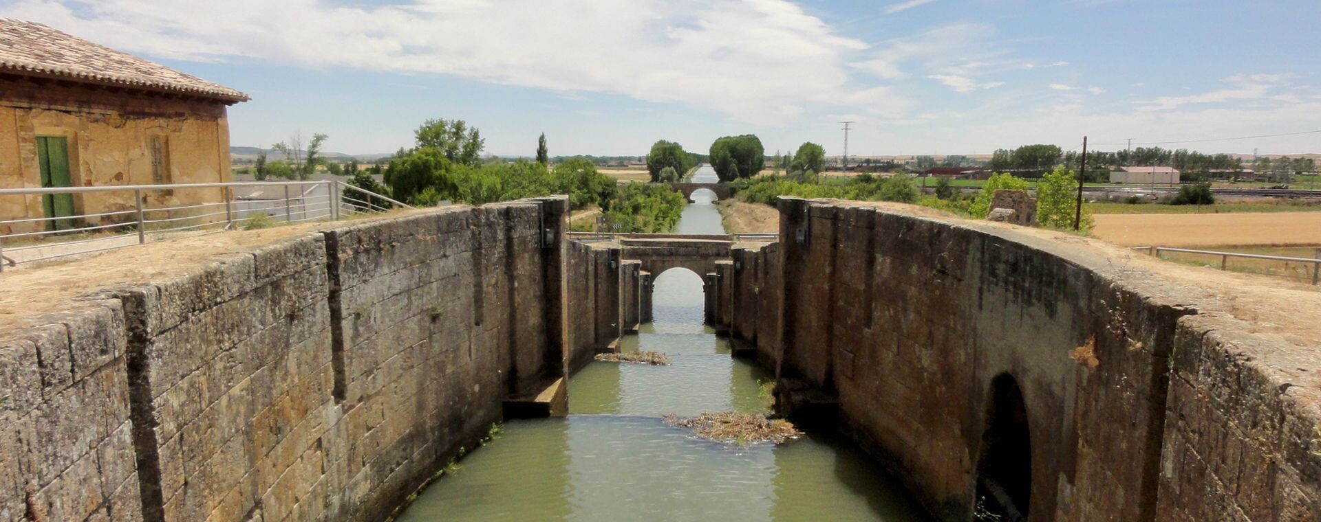 Écluse du Canal de Castille à Frómista - Castille - Espagne