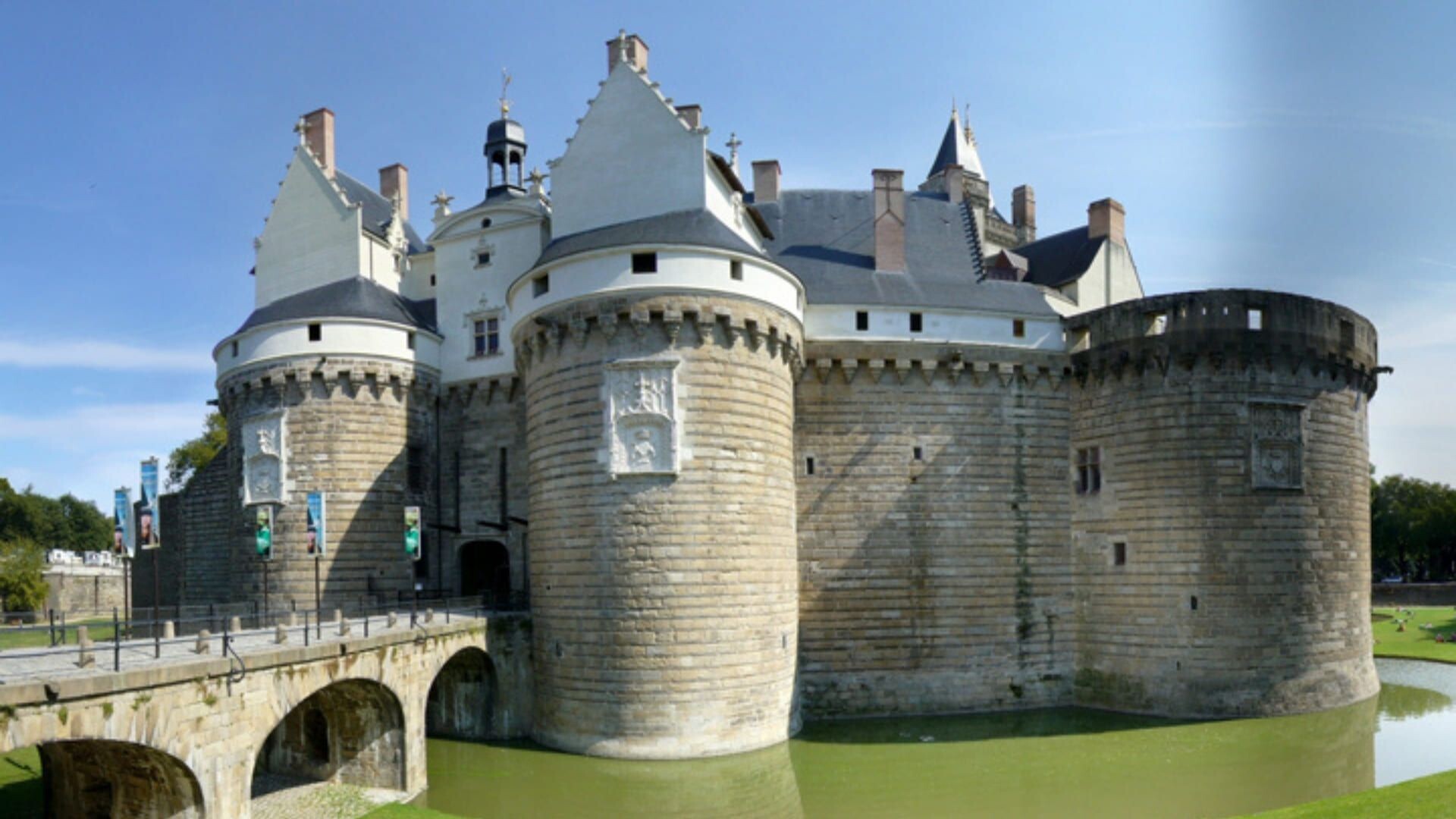 Château des ducs de Bretagne et douves - Nantes - France