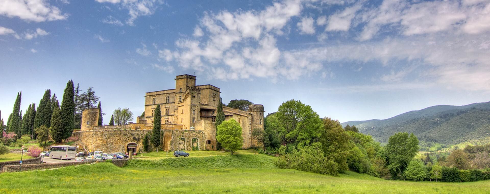 Château de Lourmarin - Luberon - Provence - France