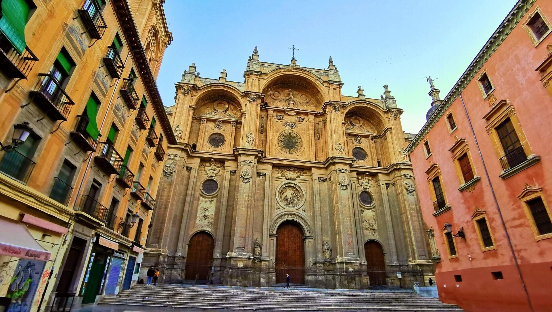 Façade de la cathédrale de Grenade - Andalousie - Espagne