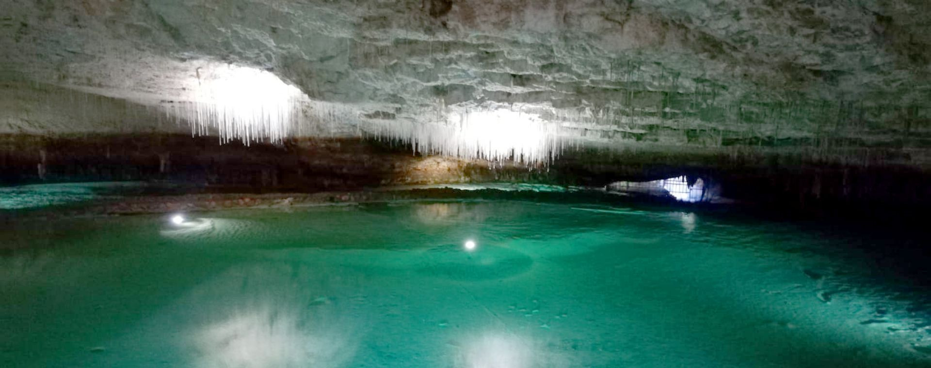 Lac souterrain des grottes de Choranche - Isère - France