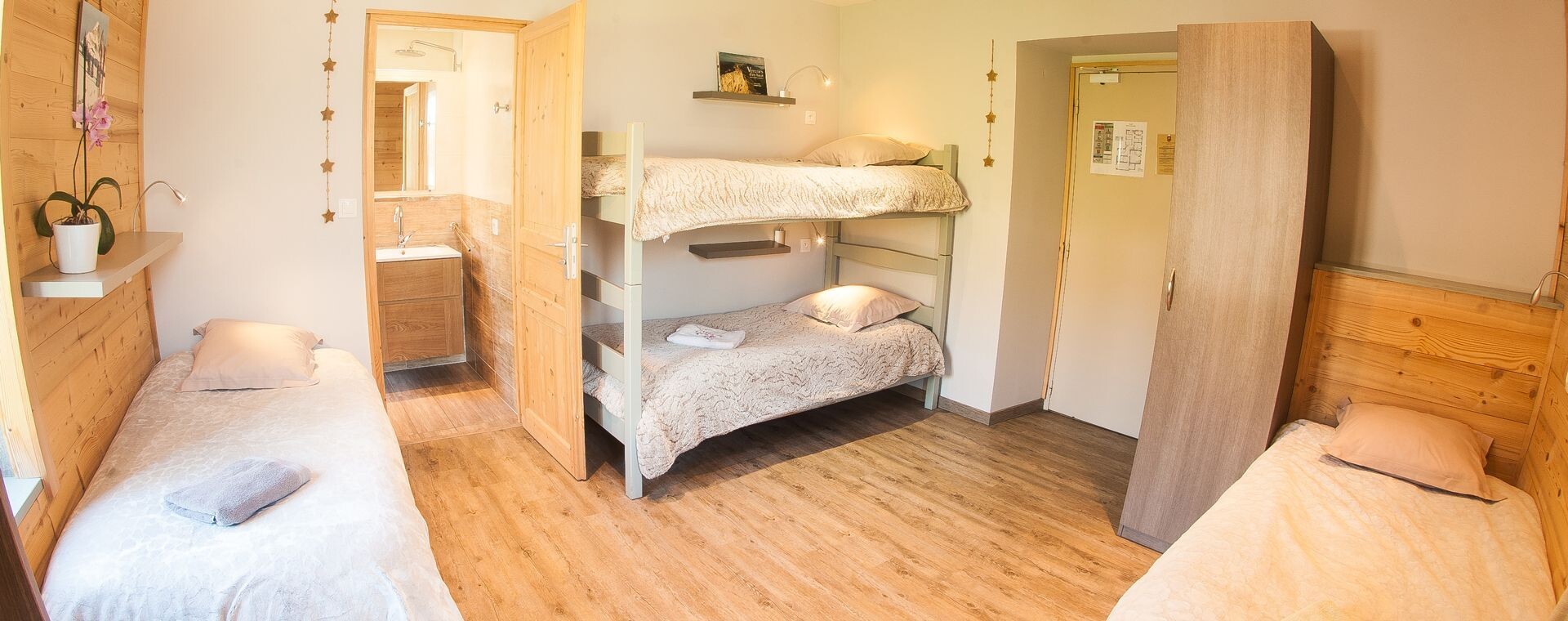 Chambre dortoir avec lits superposés - gîte Arcanson - Méaudre - Vercors - France
