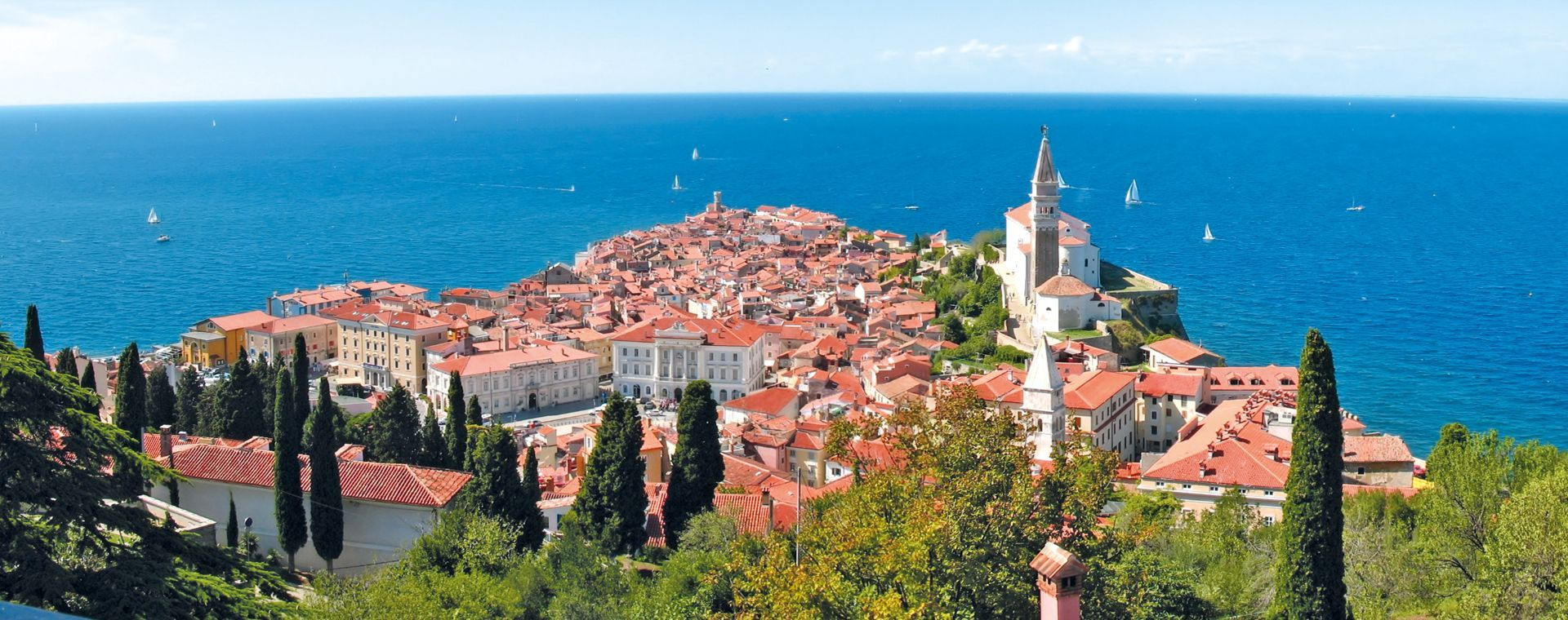 Vue panoramique de la vieille ville de Piran - Slovénie