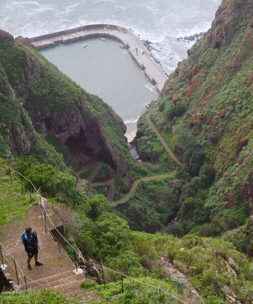 Escalier vers le village de pêcheurs de Paul do Mar - Madère - Portugal