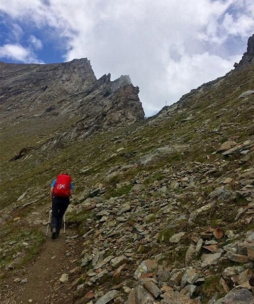 Ascension vers le col de Prelles - Alpes - France