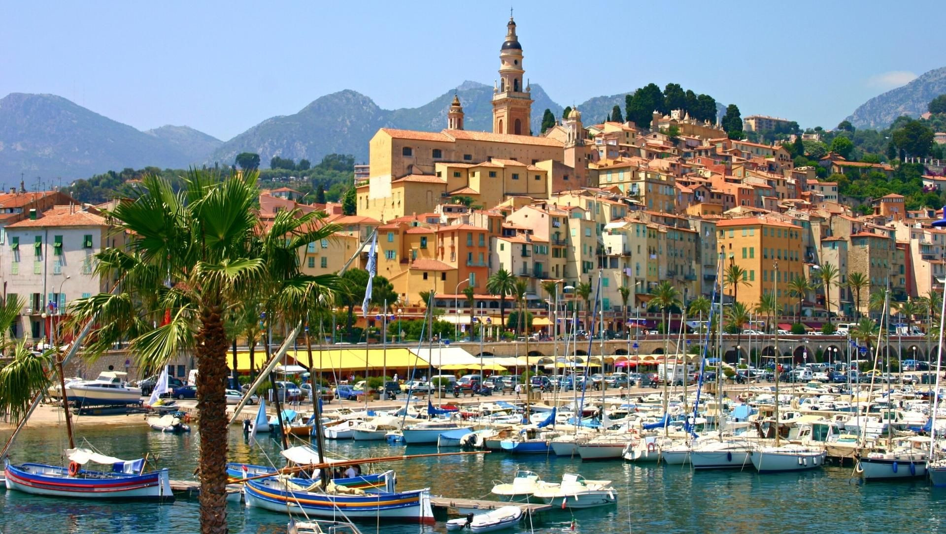 Port et vieille ville de Menton - Côte d'Azur - France