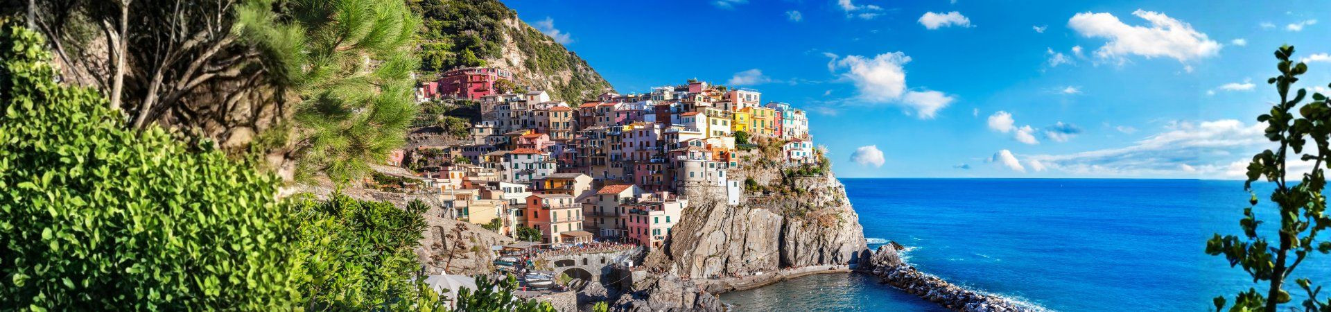 Village coloré de Manarola sur les falaises côtières - Cinque Terre - Italie