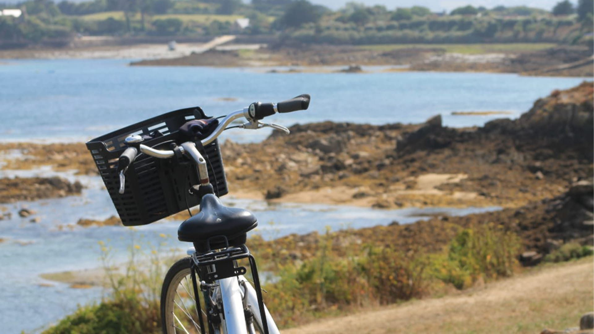 Vélo sur la Côte de Granit Rose - Bretagne - France
