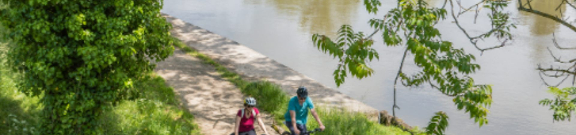 Cyclistes sur la Flow Vélo - France