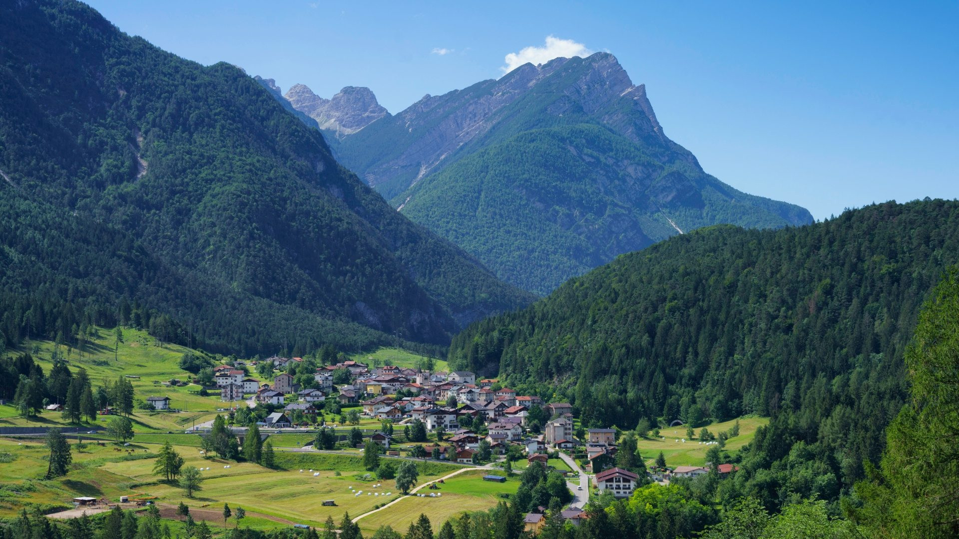 deulv0005-pieve-di-cadore-on-the-cycleway