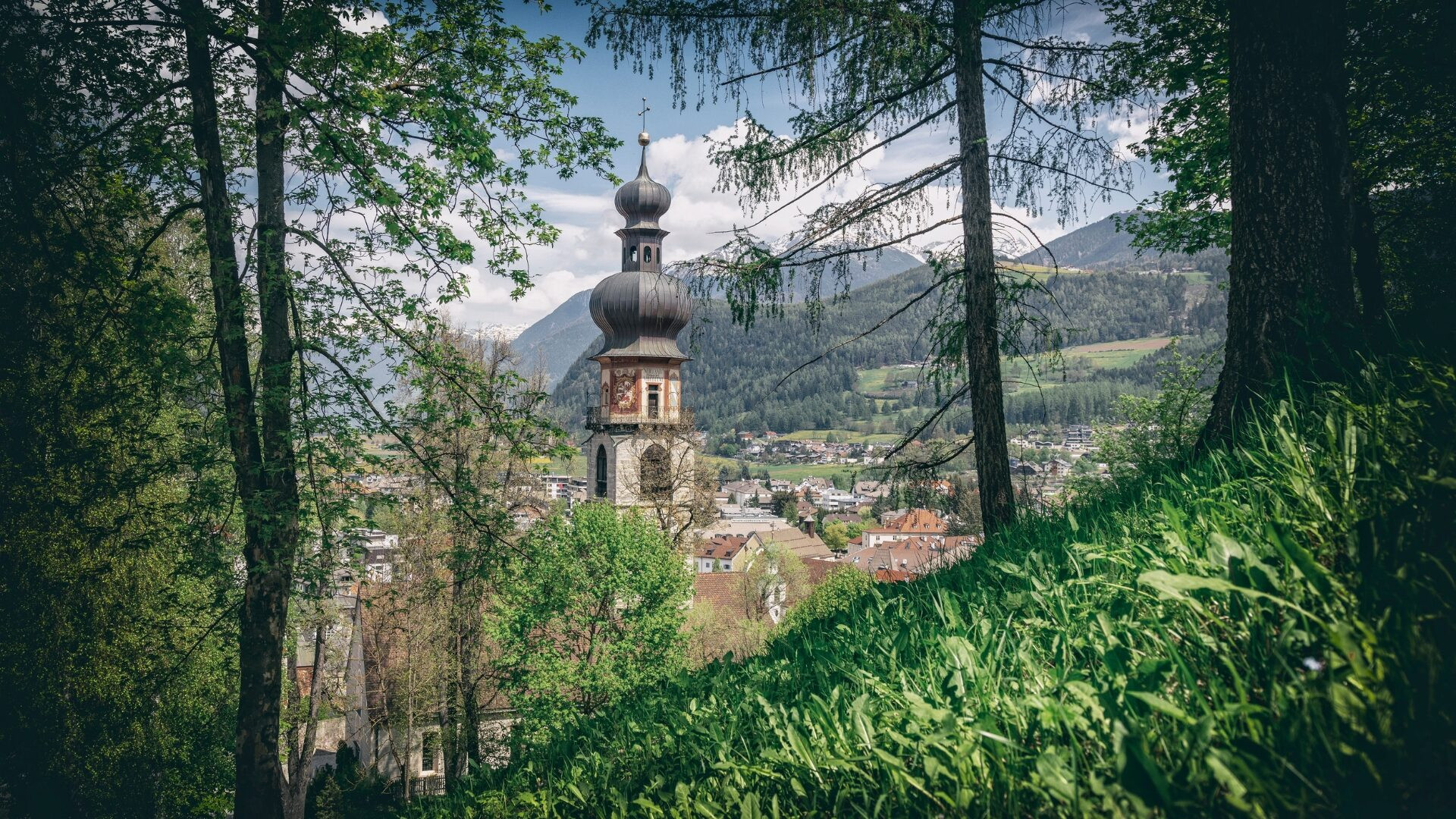 Clocher baroque de Brunico - Val Pusteria - Tyrol du Sud, Italie