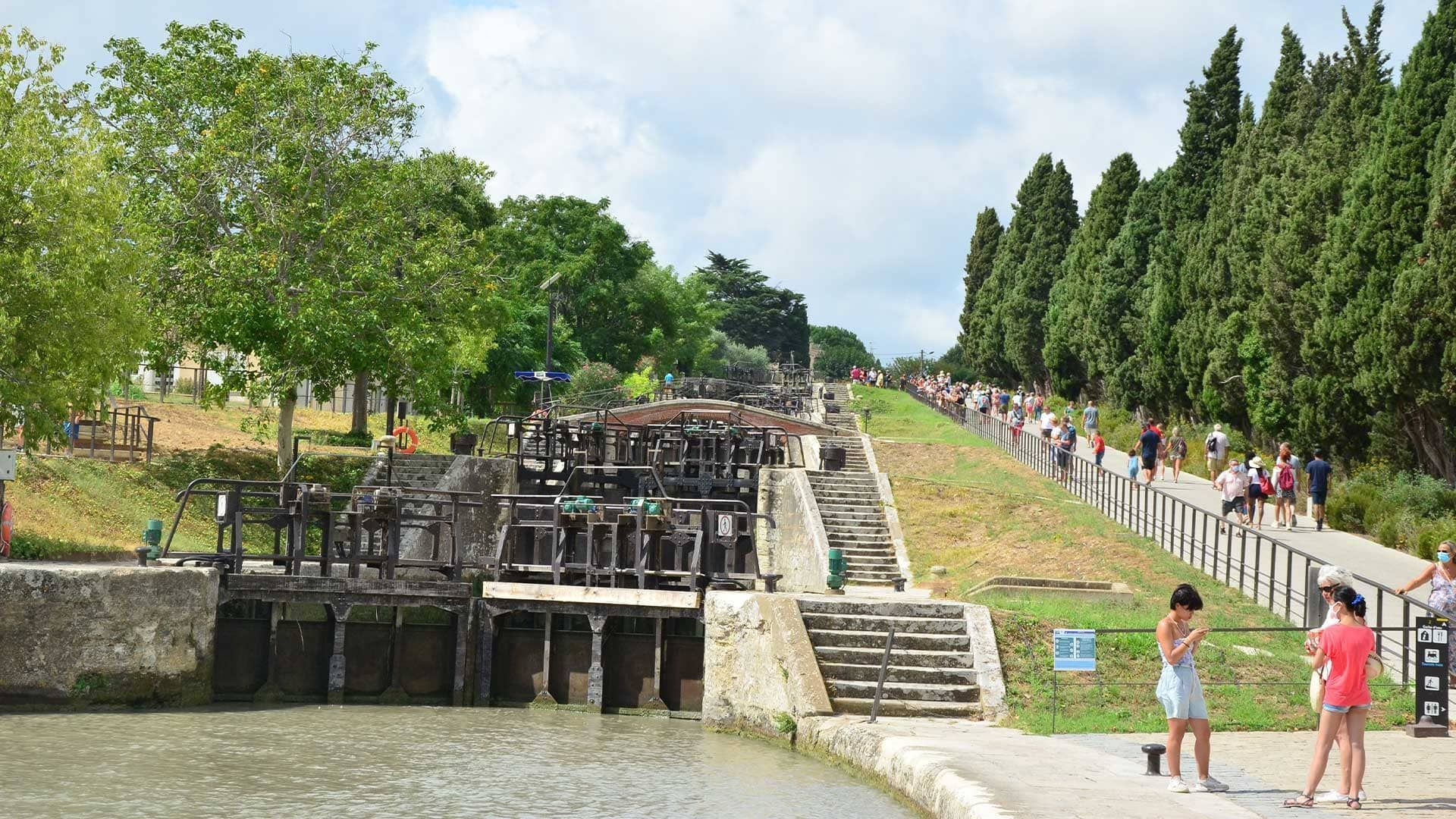 Écluses de Fonseranes sur le Canal du Midi - Béziers - France
