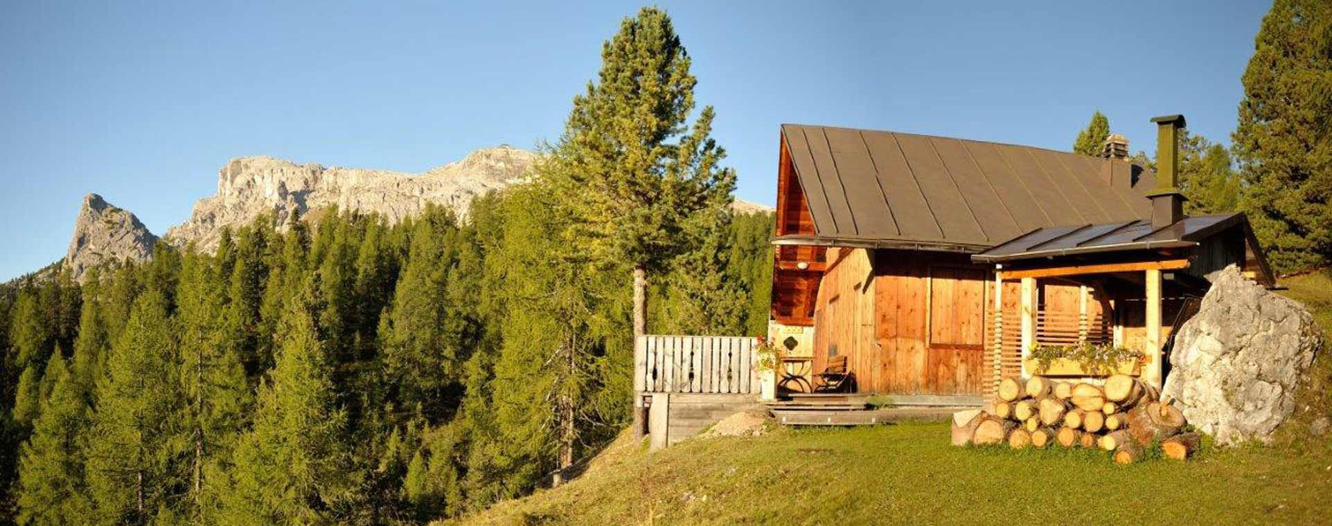 Chalet d'alpage en bois - Dolomites - Italie