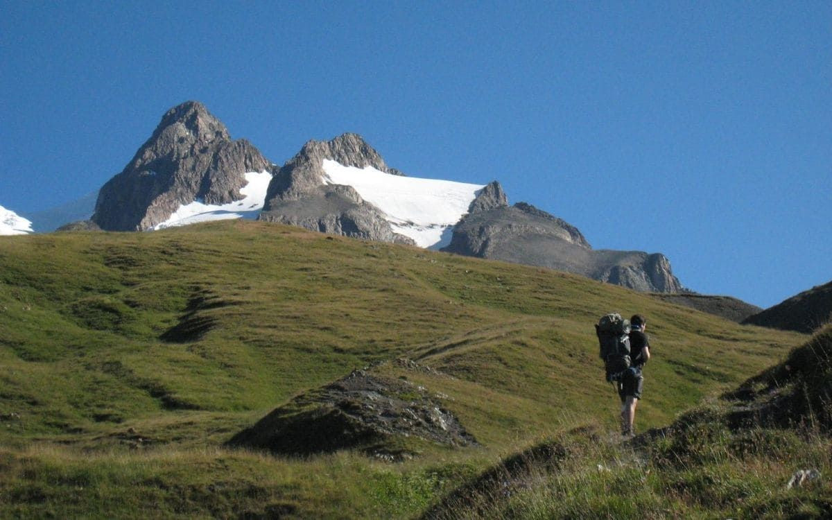 En descendant du col de la Seigne, l'aiguille des Glaciers