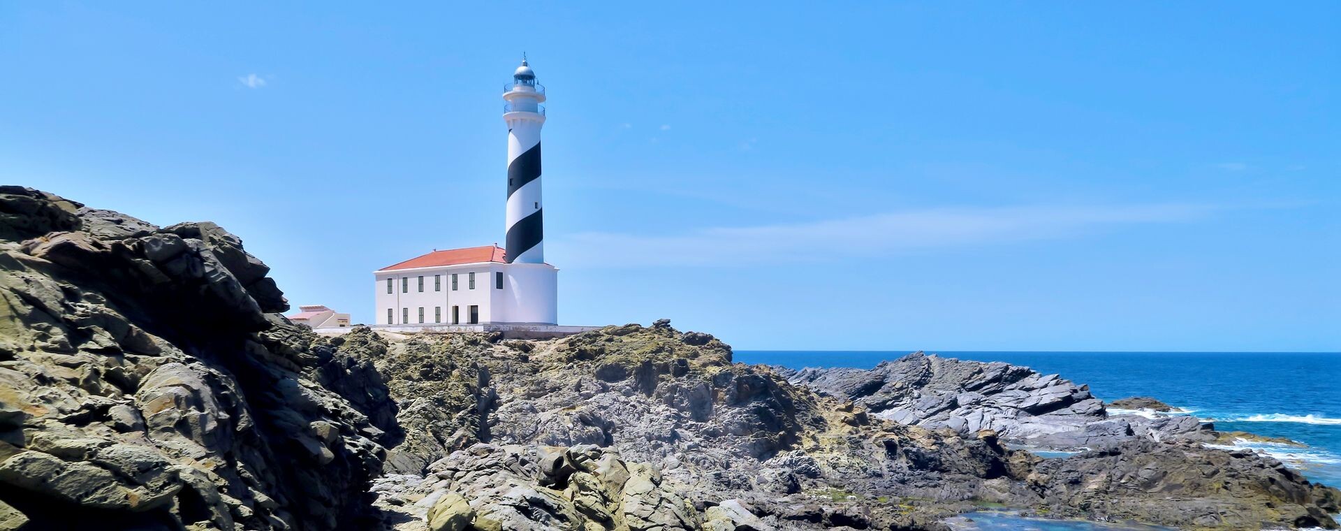© Adobe Stock Favaritx lighthouse - Menorca - Spain (3)