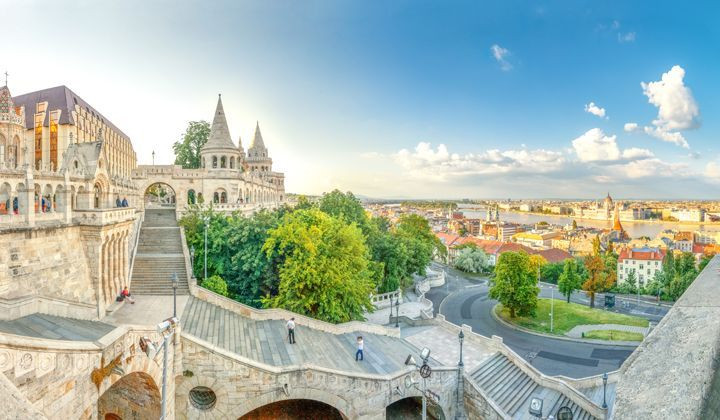 Bastion des Pêcheurs et vue sur Budapest - Hongrie