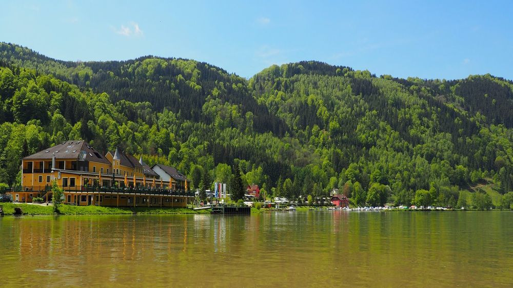Boucle du Danube à Schlögen entre collines boisées - Haute-Autriche - Autriche