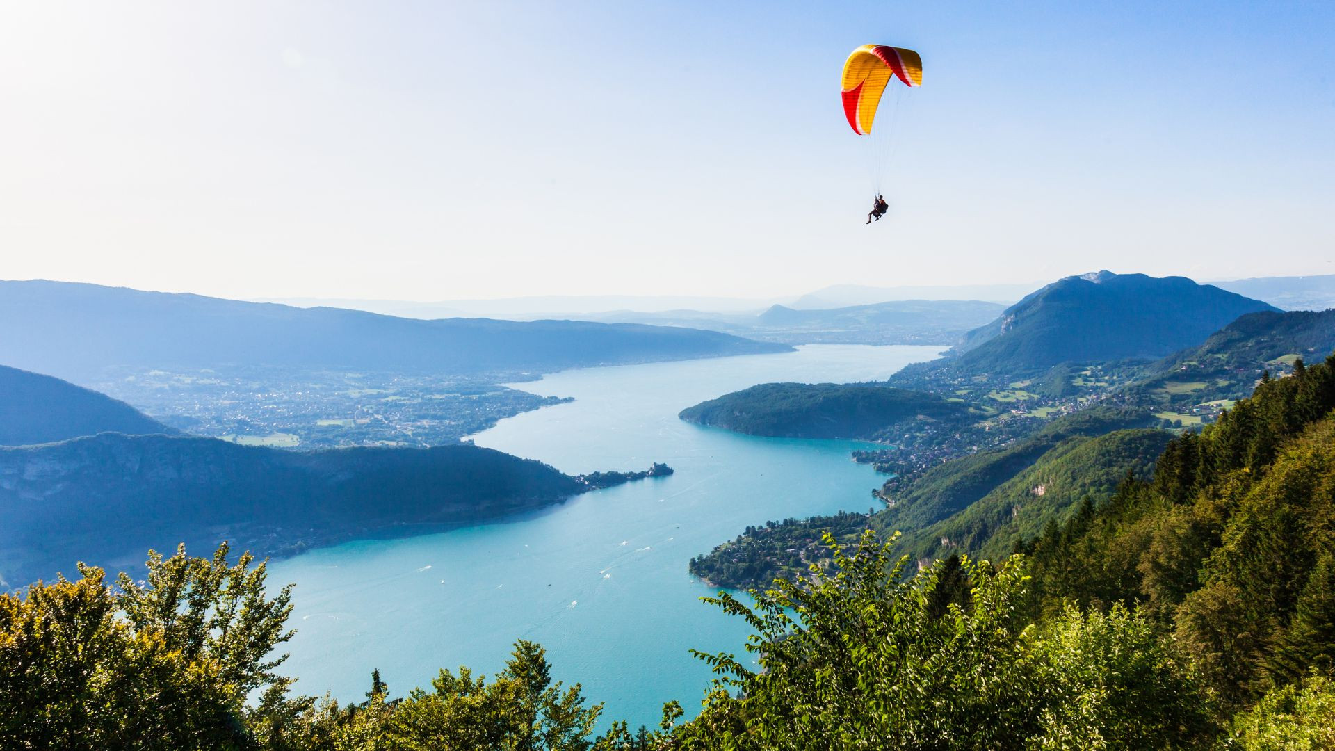 fralp0025-aravis-annecy-lake