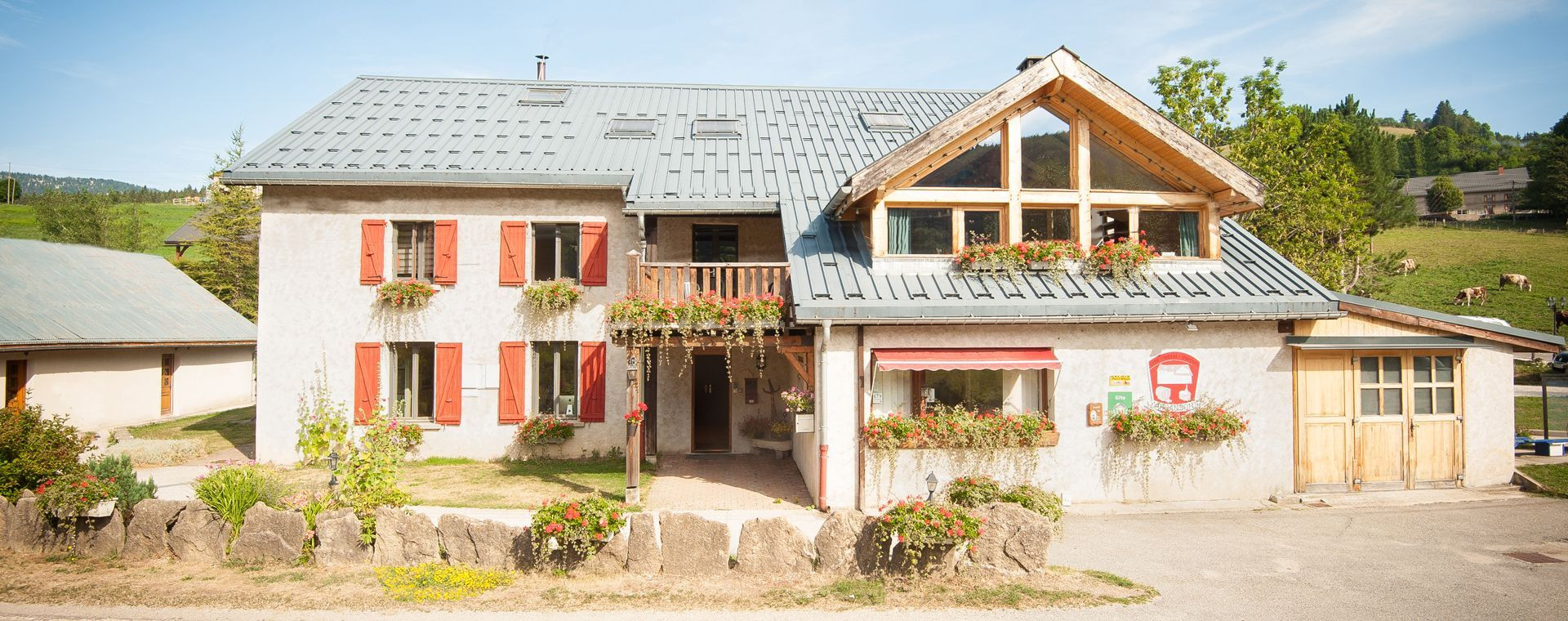Façade du gîte-hôtel Arcanson - Méaudre - Vercors, France