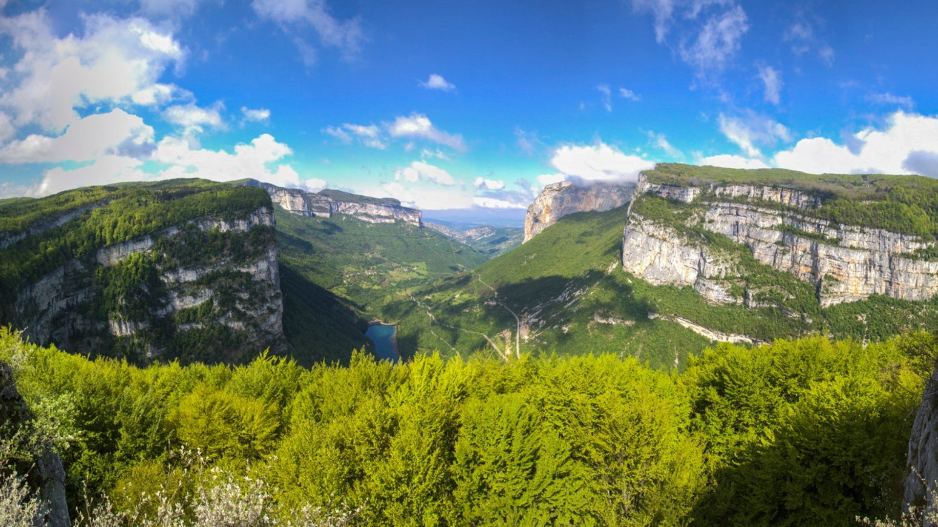 gorges-de-la-bourne