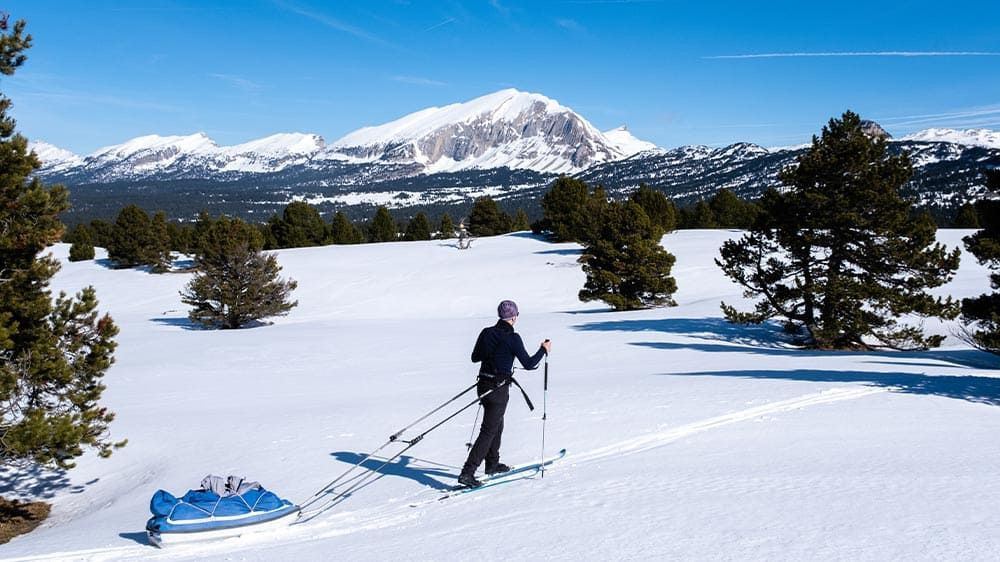 © Grégory Rohart Ski de randonnée nordique pulka - Vercors - France