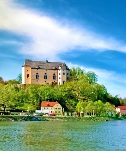 Château de Greinburg surplombant le Danube - Grein - Autriche