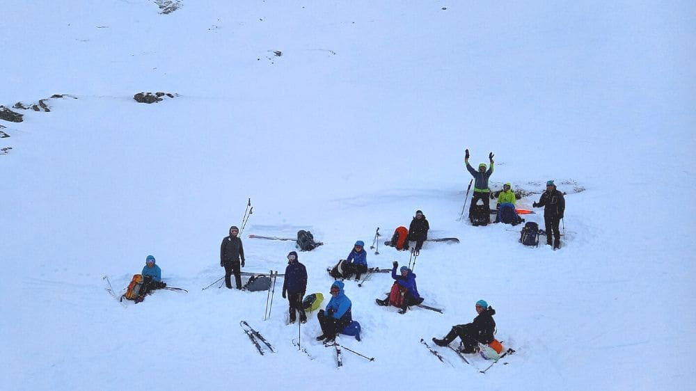 © Matthieu Offredi Groupe De Skieurs En Descente Vers Lauberge De Breistolen Norvege C Mathieu Offredi - Norvège