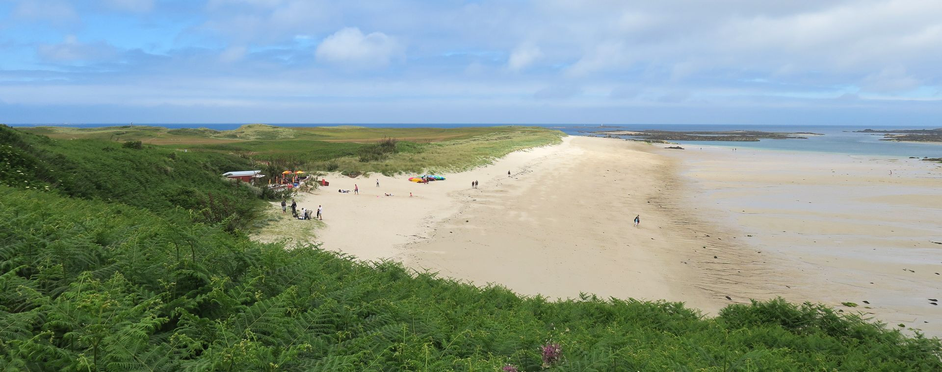 Shell Beach, plage de sable et dunes - Île d'Herm - Îles Anglo-Normandes