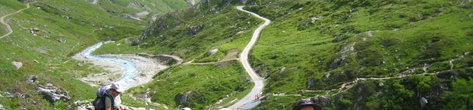 Randonneurs sur la Cote Basque - Pyrenees - France