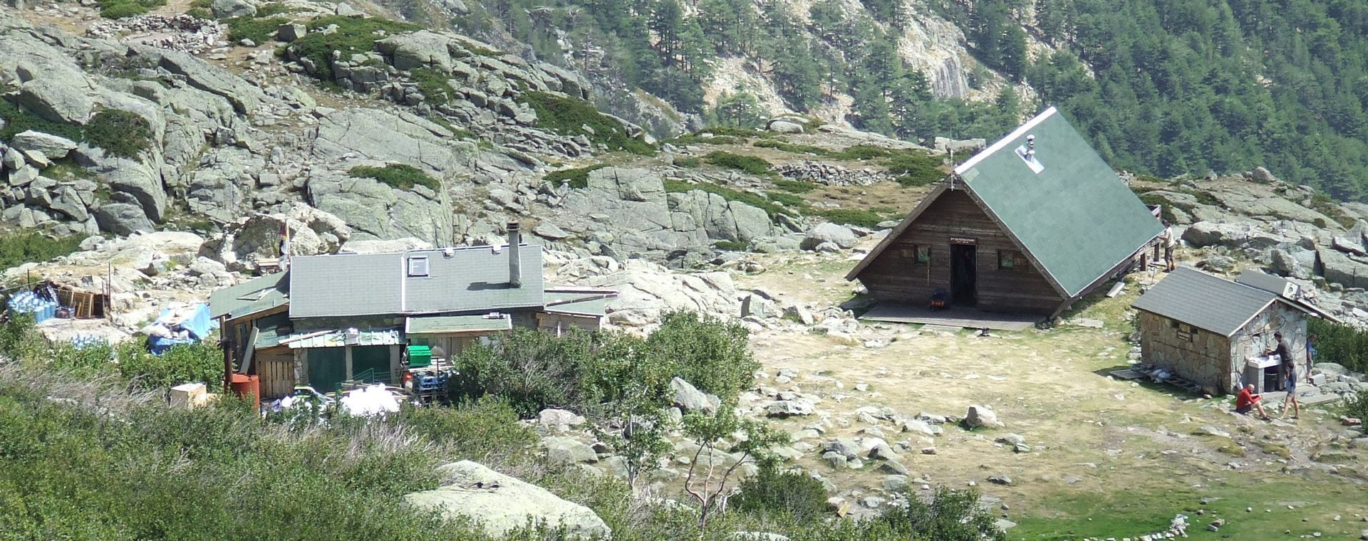 Refuge de montagne sur le GR20 Nord - Corse - France