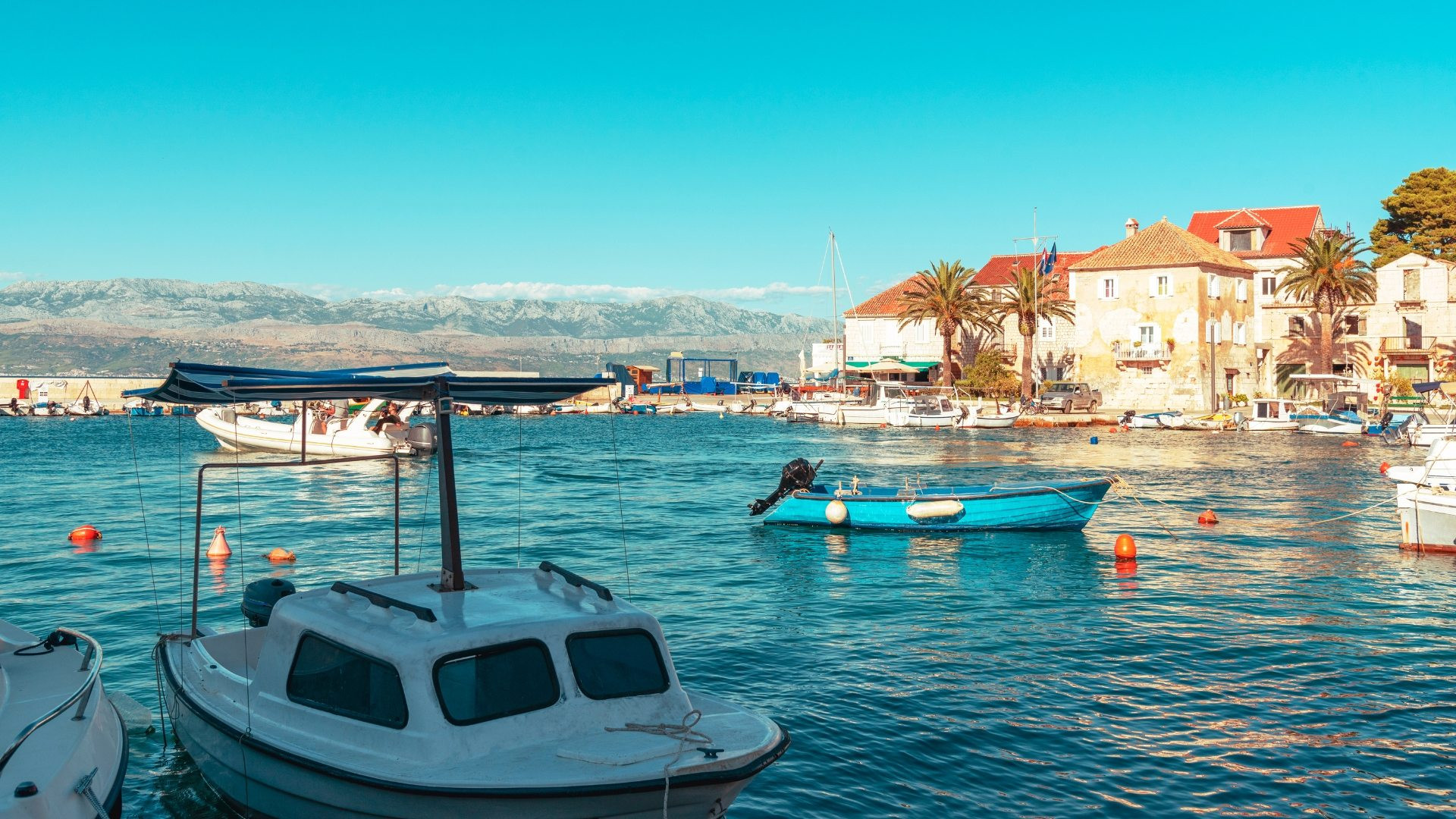 hrvlv0003-brac-island-croatia-2