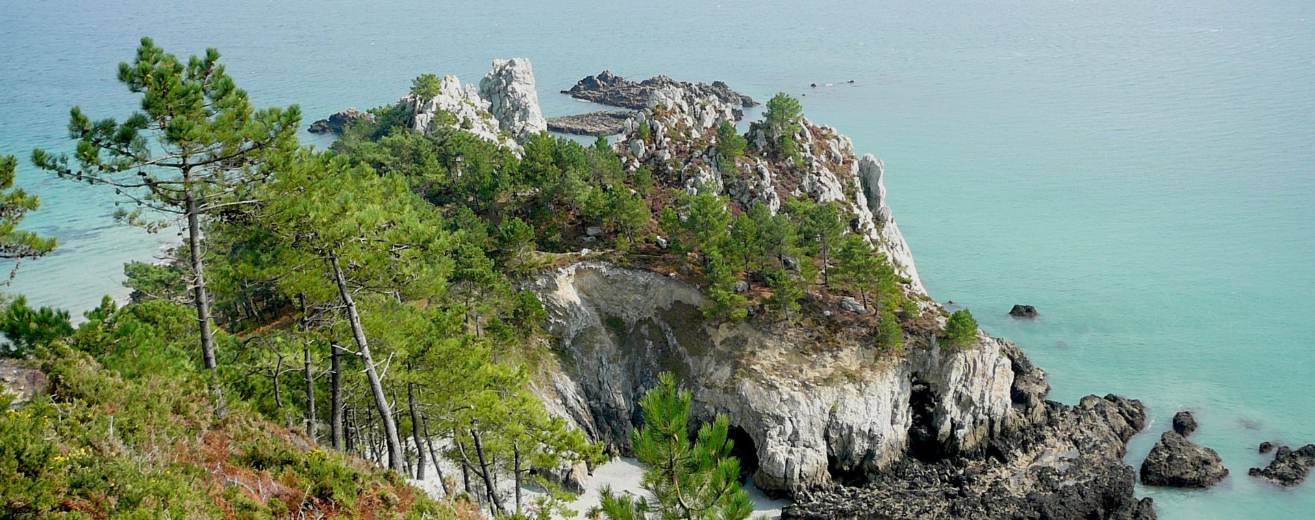 Île Vierge et eaux turquoise - Presqu'île de Crozon - Bretagne