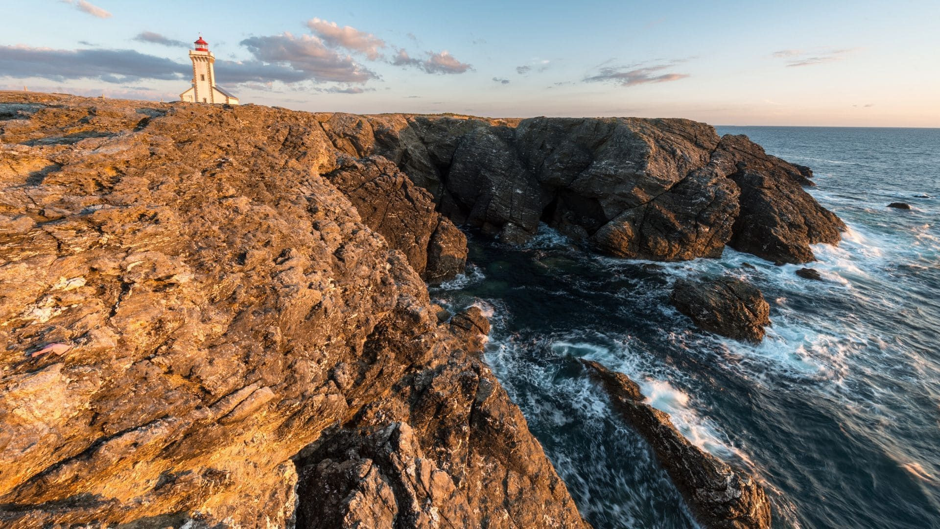 Phare des Poulains sur la Côte Sauvage - Belle-Île - Bretagne