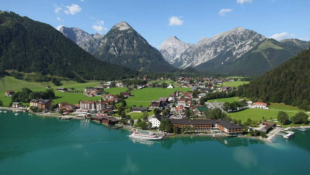 Vue aérienne du lac Achensee à Pertisau - Tyrol - Autriche