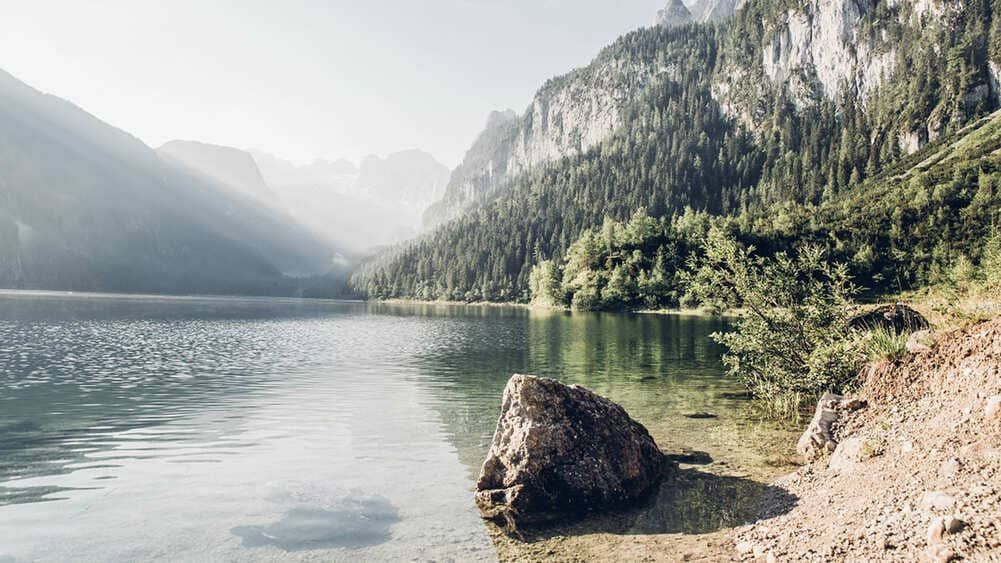 Lac de montagne au pied du Dachstein - Alpes, Autriche