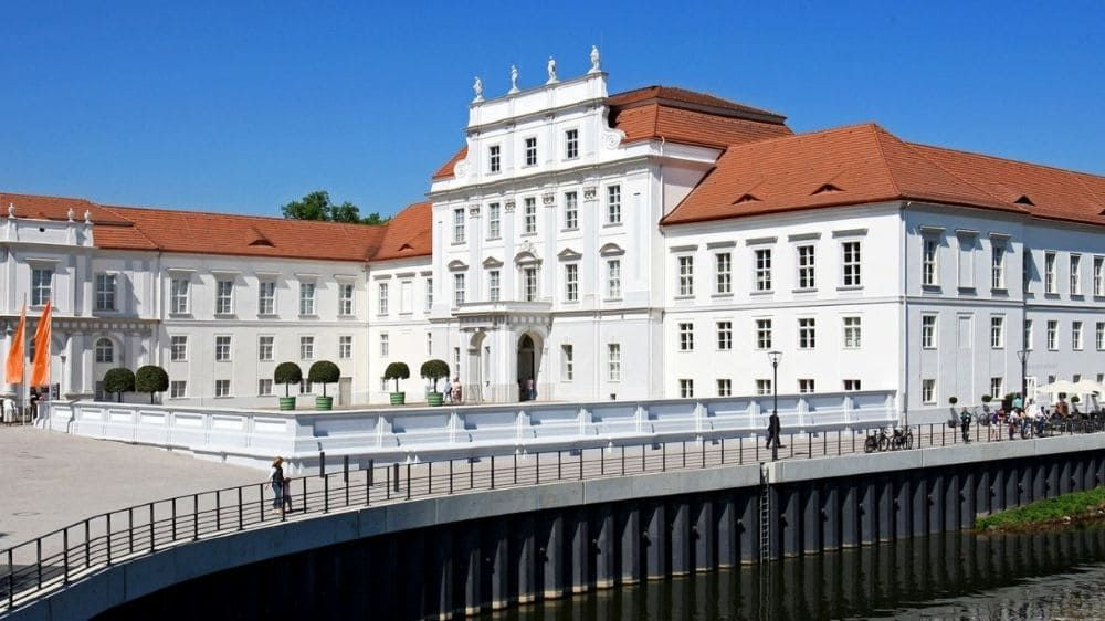 Château d'Oranienburg le long de la Havel - Brandebourg - Allemagne