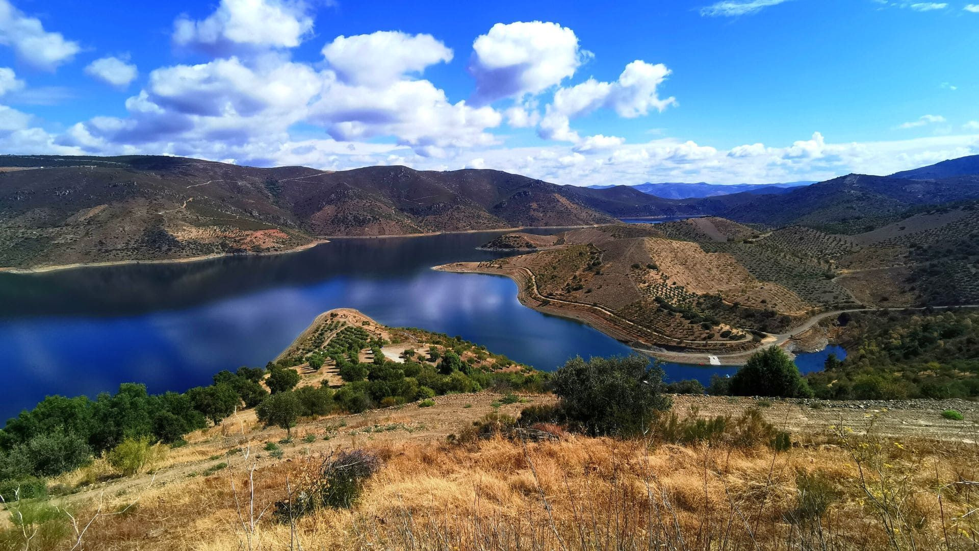 © David Praire Méandres du fleuve Douro entre collines - Portugal