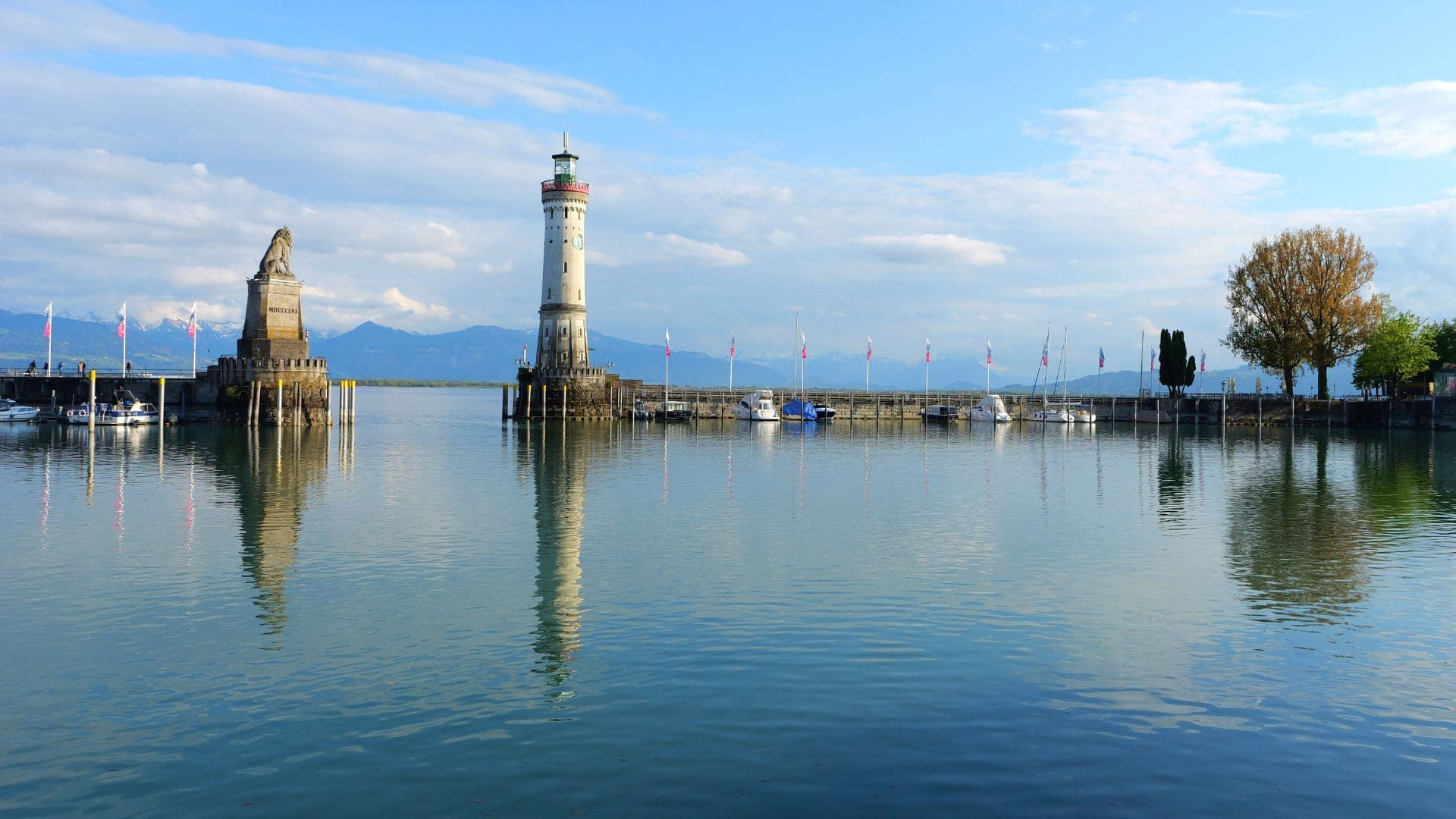 Phare et port de Lindau sur le lac de Constance - Bavière - Allemagne