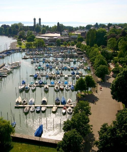 Port de plaisance et Schlosskirche - Friedrichshafen - Lac de Constance - Allemagne