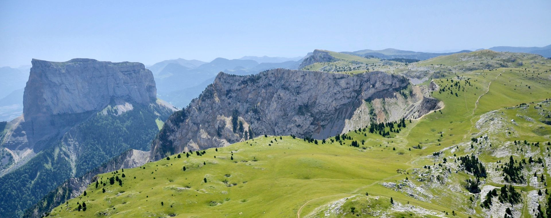 Hauts plateaux et falaises calcaires du Vercors - Vercors - France