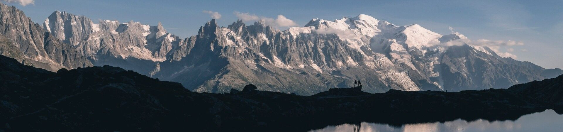 Panorama du massif du Mont-Blanc enneigé - Alpes du Nord - France