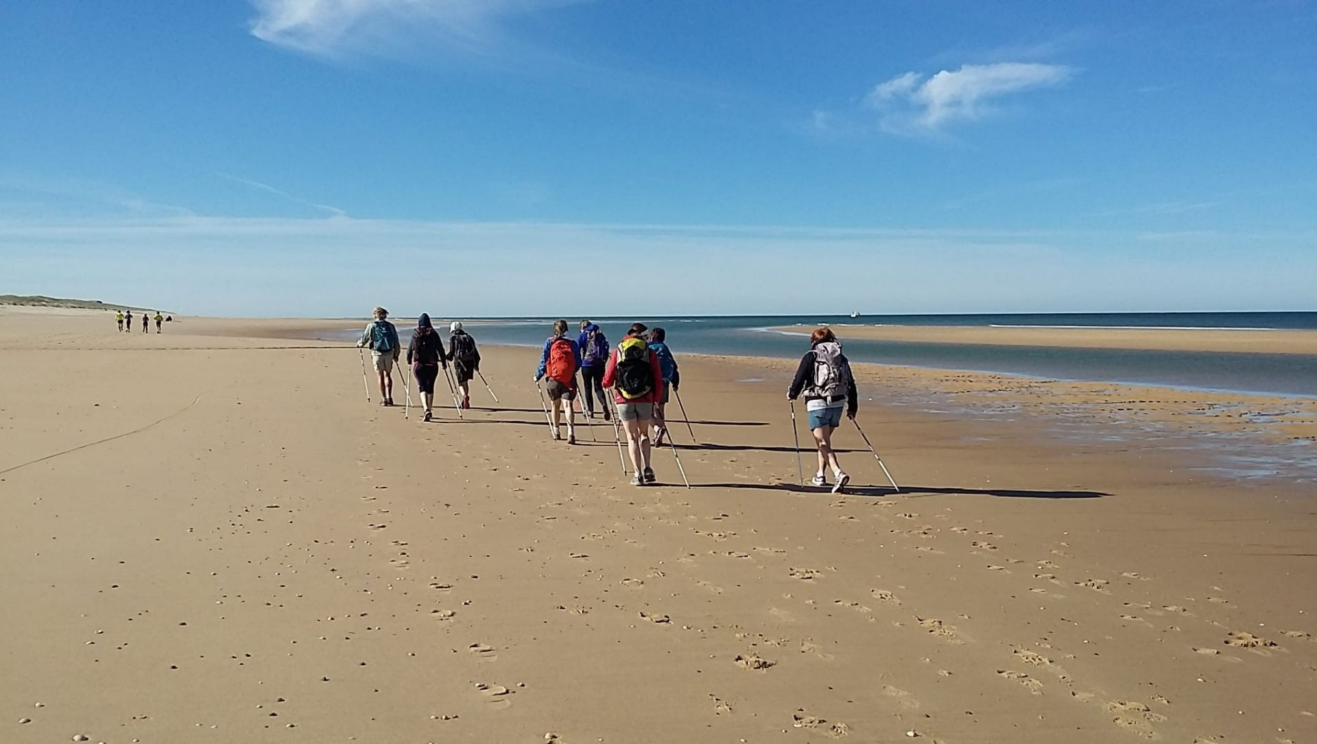 Marche nordique sur la plage du Bassin d'Arcachon - Aquitaine - France