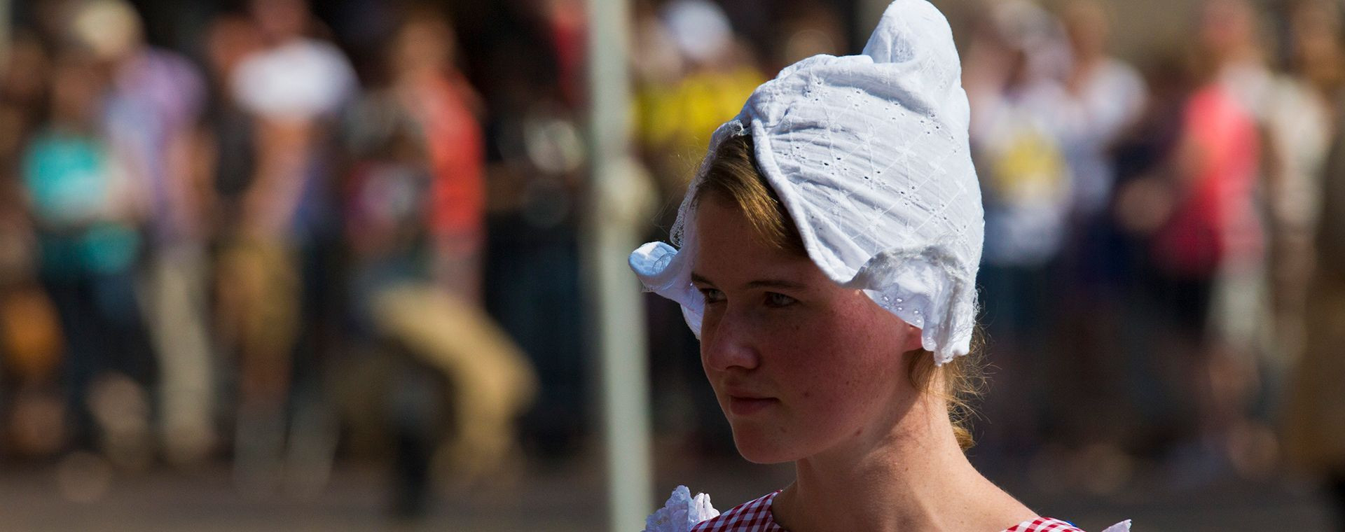 Femme en coiffe traditionnelle néerlandaise - Hollande-Septentrionale - Pays-Bas