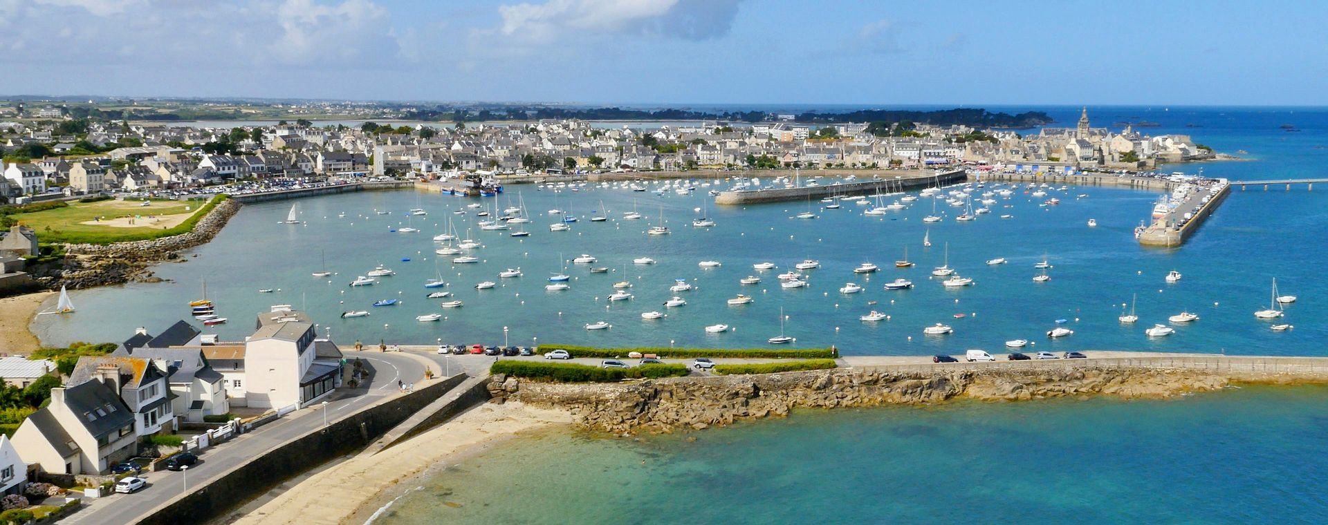 Vue aérienne du port et de la baie - Roscoff - Bretagne - France