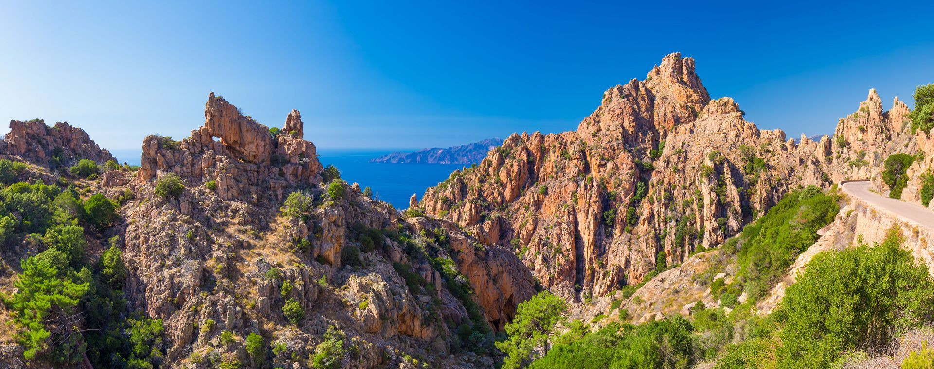 Panorama des calanques de Piana au-dessus de la mer - Corse - France