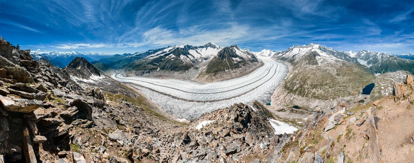 Panorama du glacier d'Aletsch, plus grand glacier d'Europe - Valais - Suisse